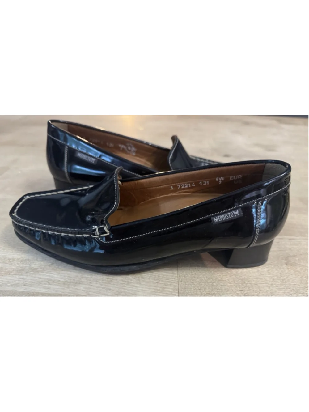 Mephisto black Patent leather Neda Shiny penny loafers Women's sz 7